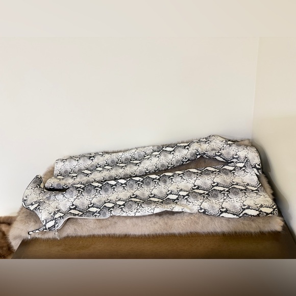 Steve Madden Snakeskin Pattern Over the Knee Boots - Picture 6 of 13